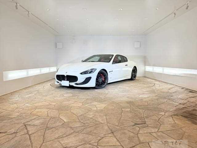 2016 Maserati Granturismo