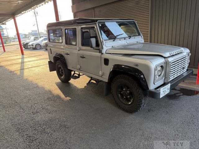 2004 Land Rover Defender