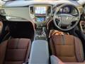 2014 Toyota Crown Hybrid