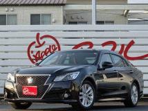 2014 Toyota Crown Hybrid
