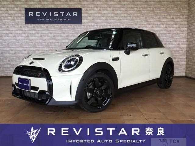 2021 BMW MINI