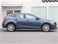 2018 Volvo V40