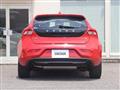 2017 Volvo V40