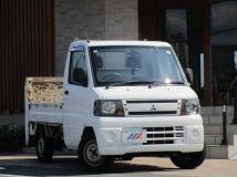 2011 Mitsubishi Minicab Truck