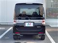 2011 Daihatsu Tanto