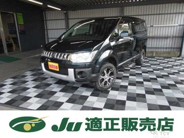 2017 Mitsubishi Delica D5
