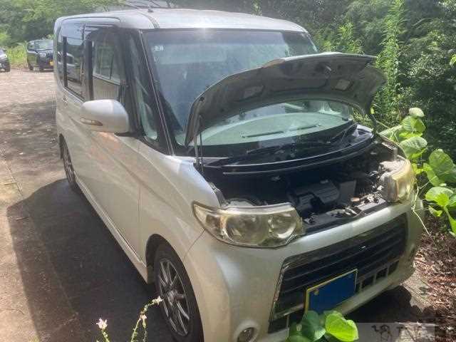 2011 Daihatsu Tanto