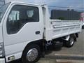 2020 Isuzu Elf Truck
