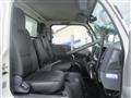 2020 Isuzu Elf Truck