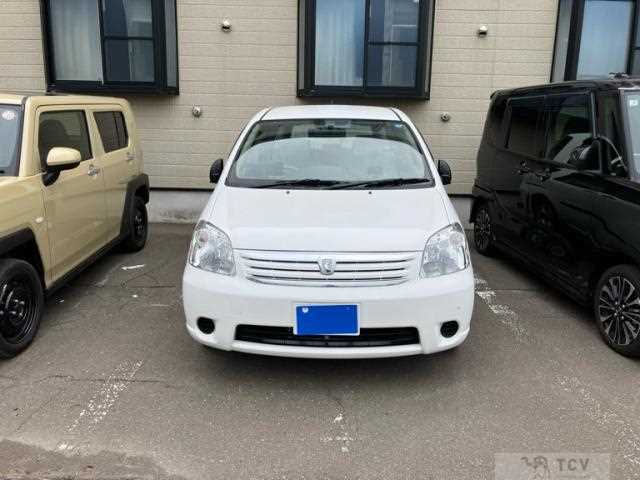 2003 Toyota Raum