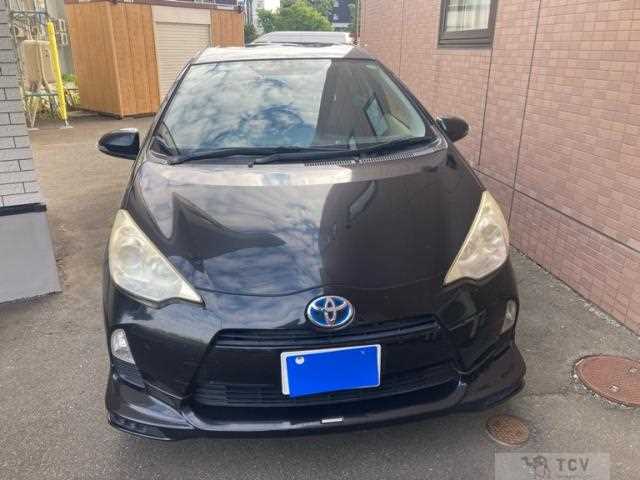 2013 Toyota AQUA