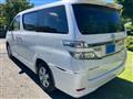 2013 Toyota Vellfire