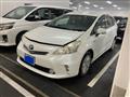 2013 Toyota PRIUS α