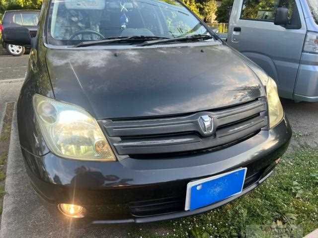 2004 Toyota IST