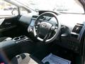 2016 Toyota PRIUS α