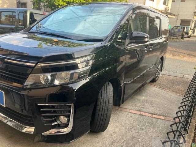 2014 Toyota Voxy