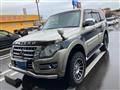 2014 Mitsubishi Pajero