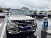 2014 Mitsubishi Pajero