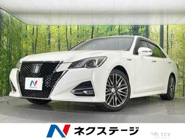 2015 Toyota Crown Hybrid