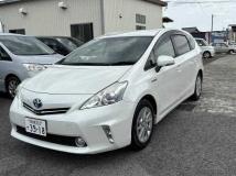 2011 Toyota PRIUS α