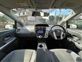 2013 Toyota PRIUS α