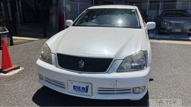 2005 Toyota Crown