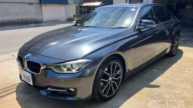 2012 BMW 3 Series