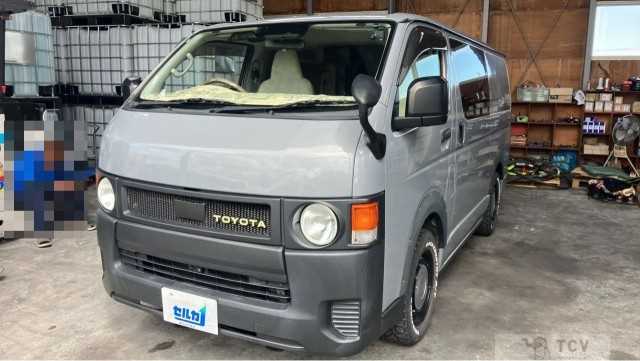 2022 Toyota Hiace Van