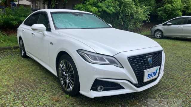 2021 Toyota Crown Hybrid