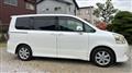 2007 Toyota Noah