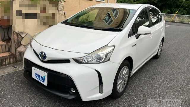 2016 Toyota PRIUS α