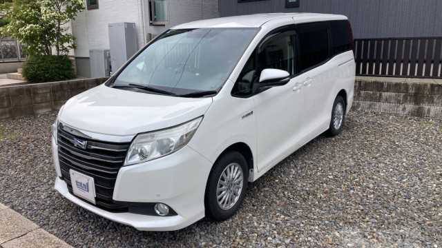 2015 Toyota Noah