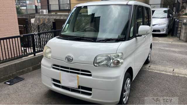 2011 Daihatsu Tanto
