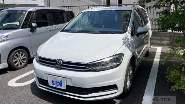 2022 Volkswagen Golf Touran