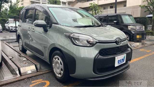 2025 Toyota Sienta