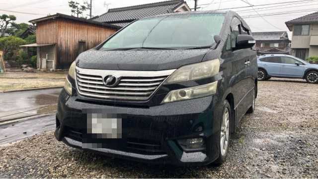 2011 Toyota Vellfire