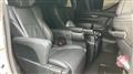 2019 Toyota Alphard Hybrid