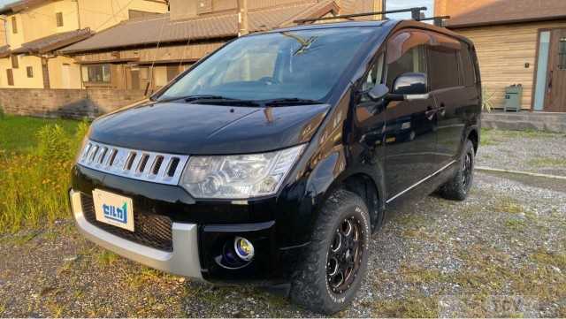 2009 Mitsubishi Delica D5