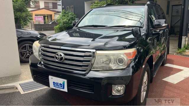 2013 Toyota Land Cruiser