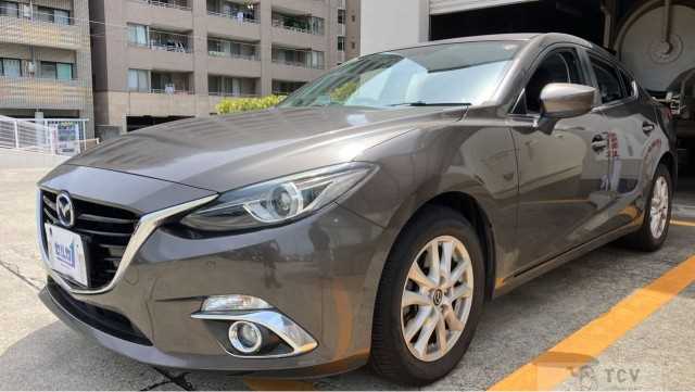 2014 Mazda Axela