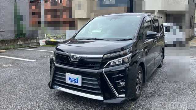 2017 Toyota Voxy
