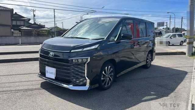 2022 Toyota Voxy