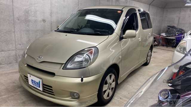 2002 Toyota Fun Cargo