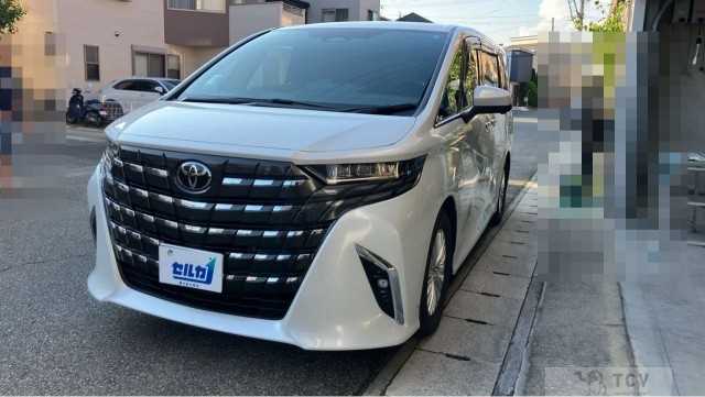2025 Toyota Alphard Hybrid