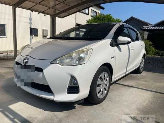 2013 Toyota AQUA