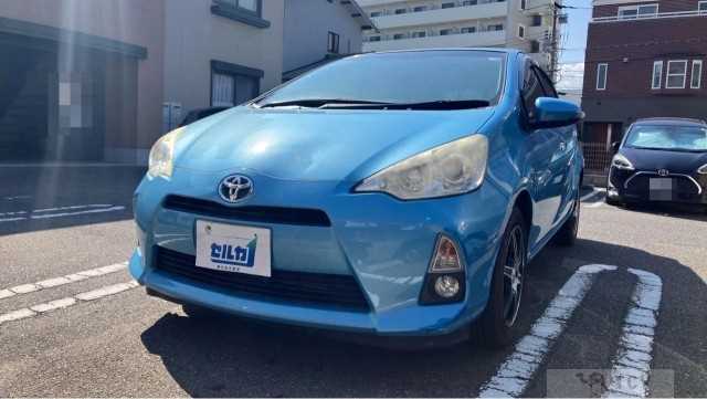 2013 Toyota AQUA