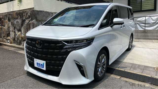 2025 Toyota Alphard Hybrid