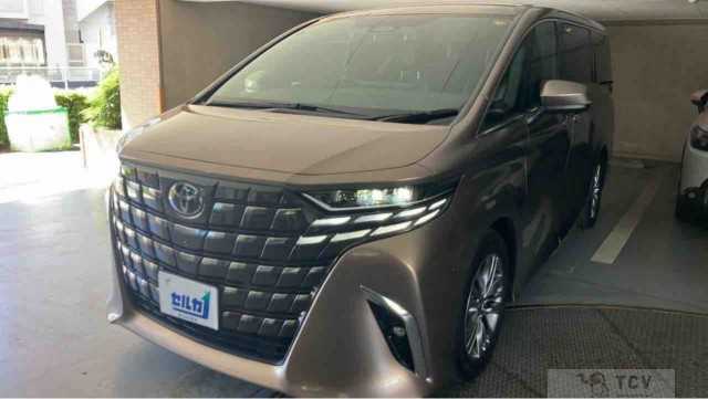 2023 Toyota Alphard Hybrid