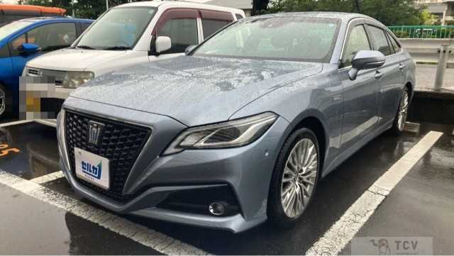 2018 Toyota Crown Hybrid