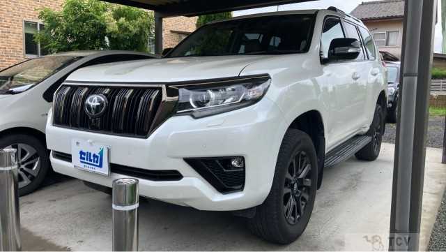 2022 Toyota Land Cruiser Prado